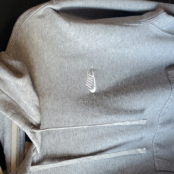 Nike Hoodie - Picture 3 of 7